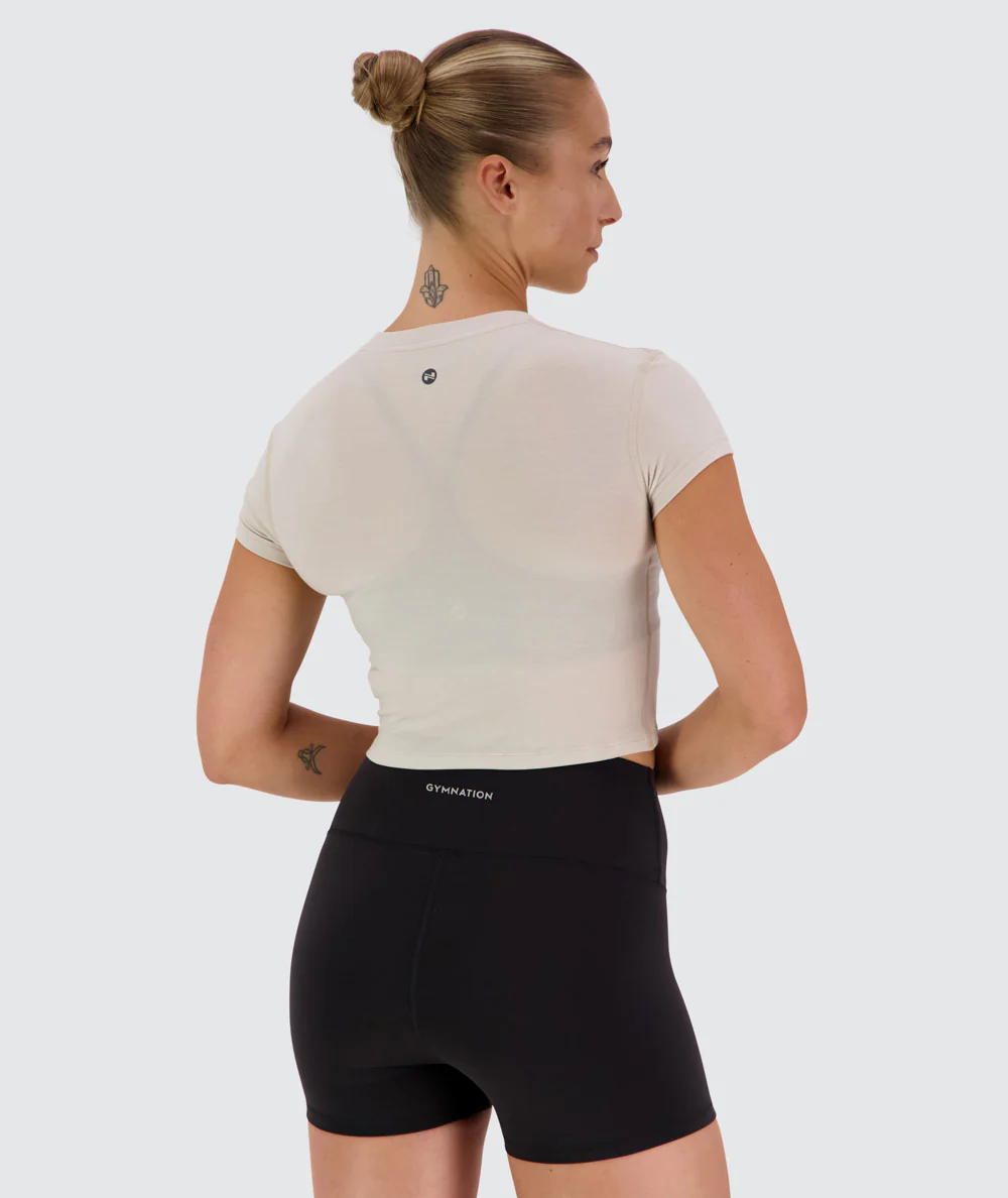 Cropped Short Sleeve - Image 10