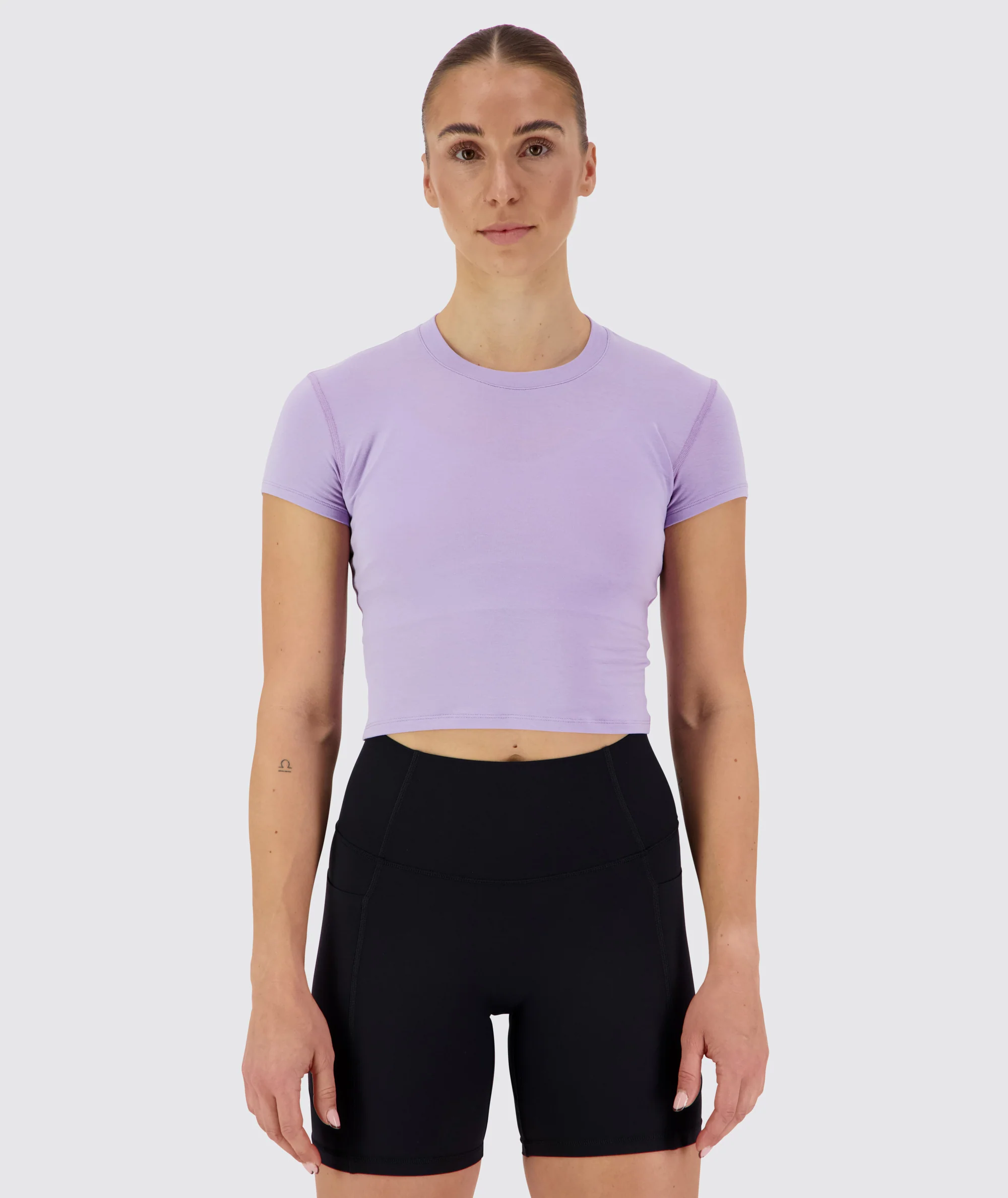 Cropped Short Sleeve - Image 5