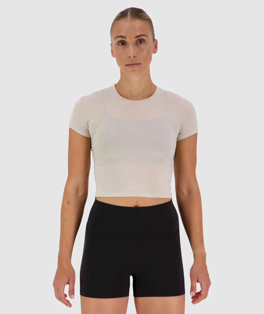 Cropped Short Sleeve - Image 9