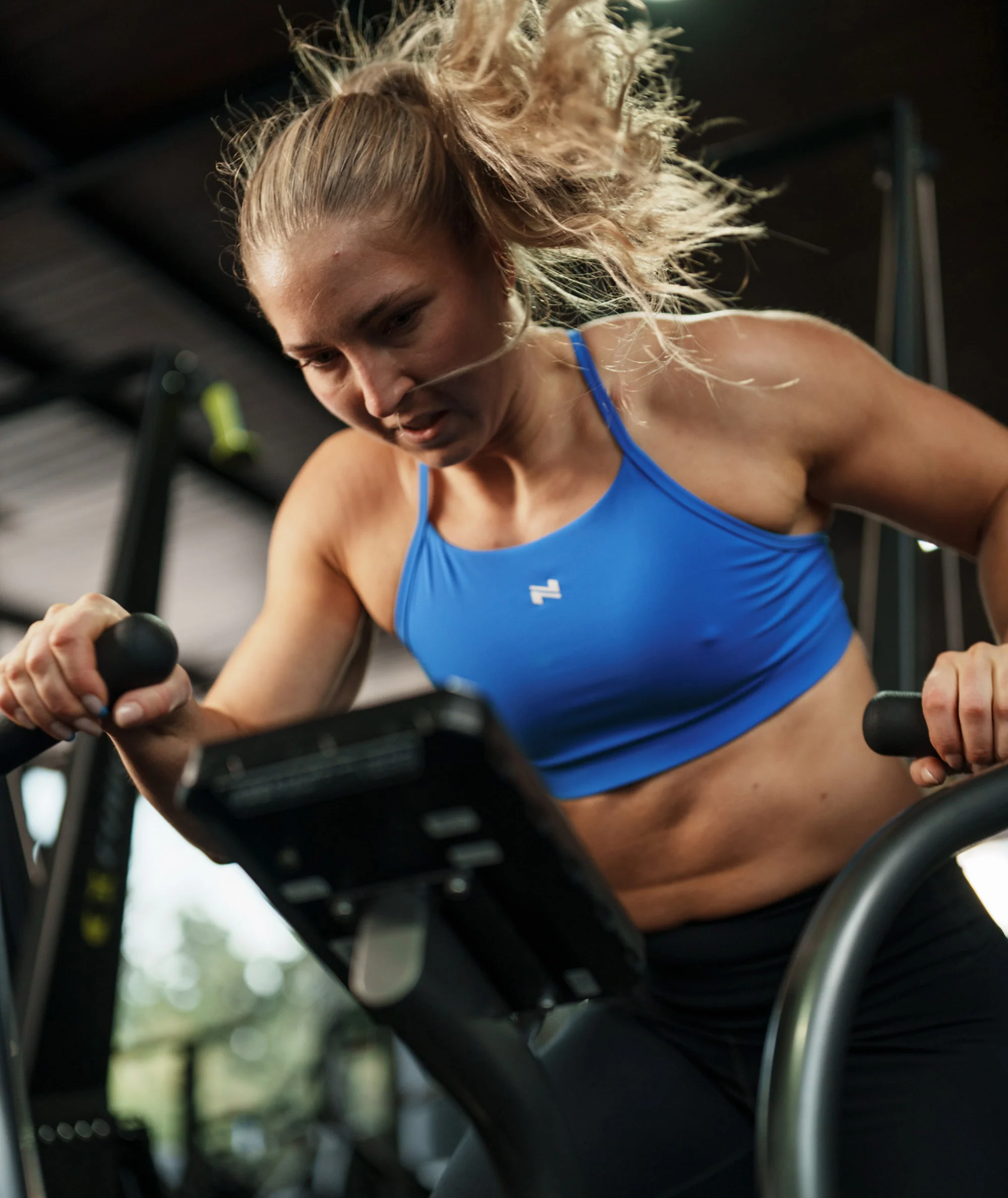 Training Sports Bra - Image 9