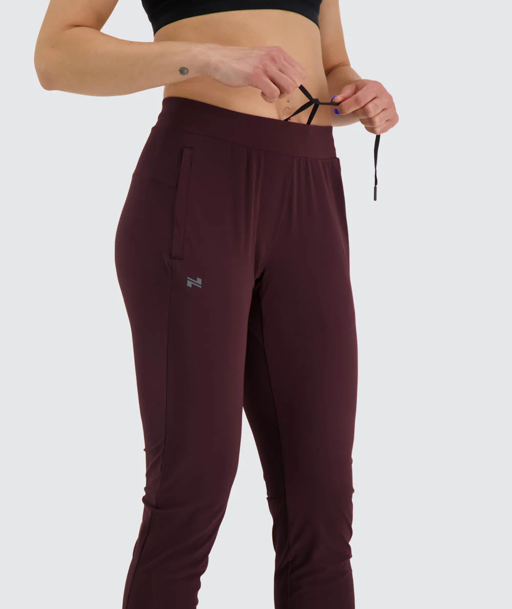 Women's Training Pants (OUTLET) - Image 3